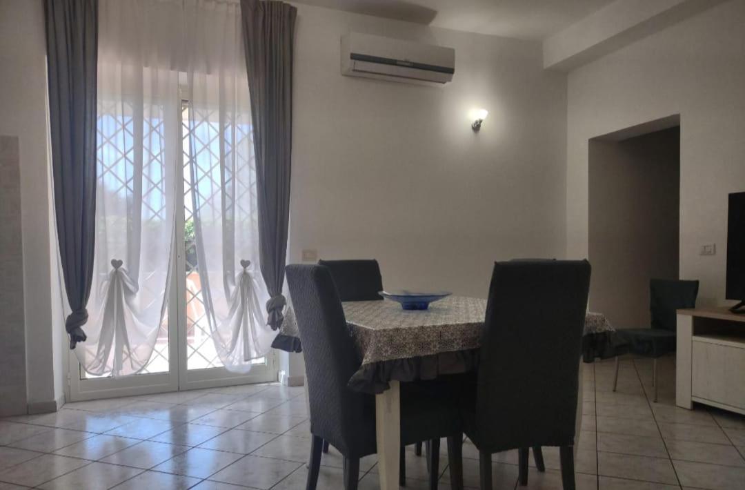 Appartamento Lizzies Hus Fiumicino Esterno foto